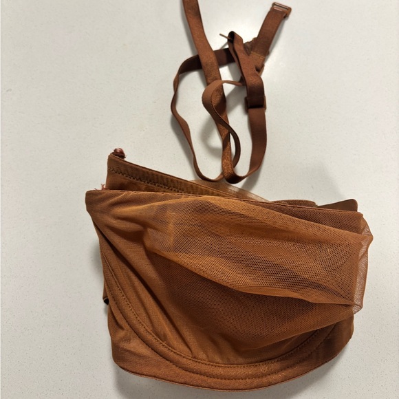 SKIMS Ultra Fine Mesh Convertible Strapless Underwire Bra in Bronze - Picture 3 of 7